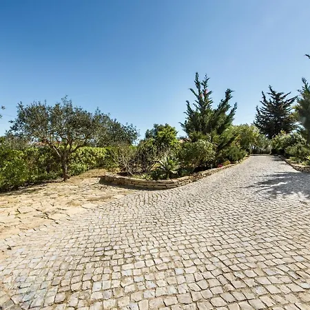 Peaceful Algarve With Private Pool, Spacious Garden & Bbq Area * Pêra