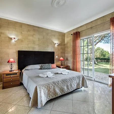 Peaceful Algarve With Private Pool, Spacious Garden & Bbq Area Dom wakacyjny Pêra