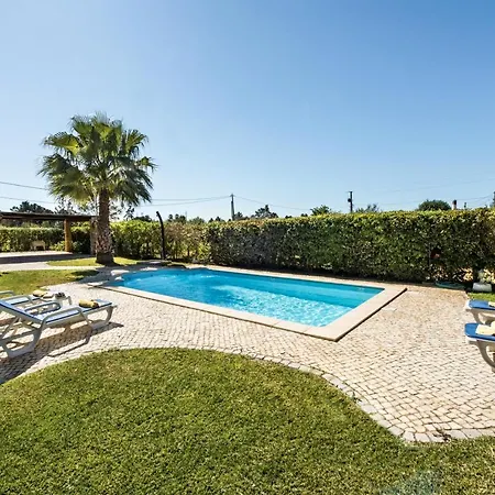 Peaceful Algarve With Private Pool, Spacious Garden & Bbq Area * Pêra