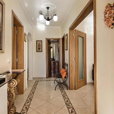 Algarve With Private Pool And Garden Pêra
