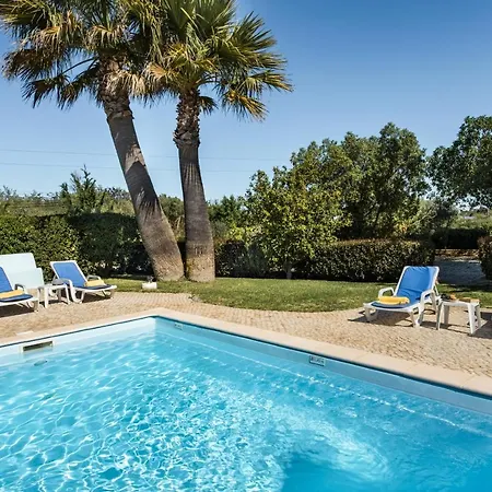 Peaceful Algarve With Private Pool, Spacious Garden & Bbq Area